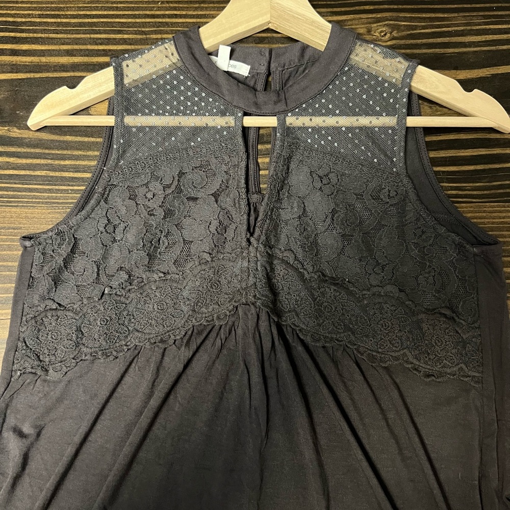 Maurices Gray and Burgundy Lace Tank Tops - Picture 7 of 9